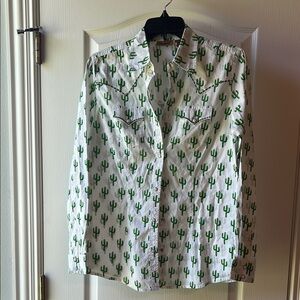 Wrangler Green and White Cactus Print Button Down Shirt Size Small